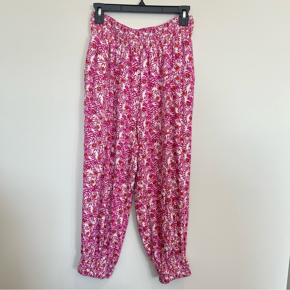 Anthropologie smocked Pink White Floral Harem Jogger Pants size M with pockets